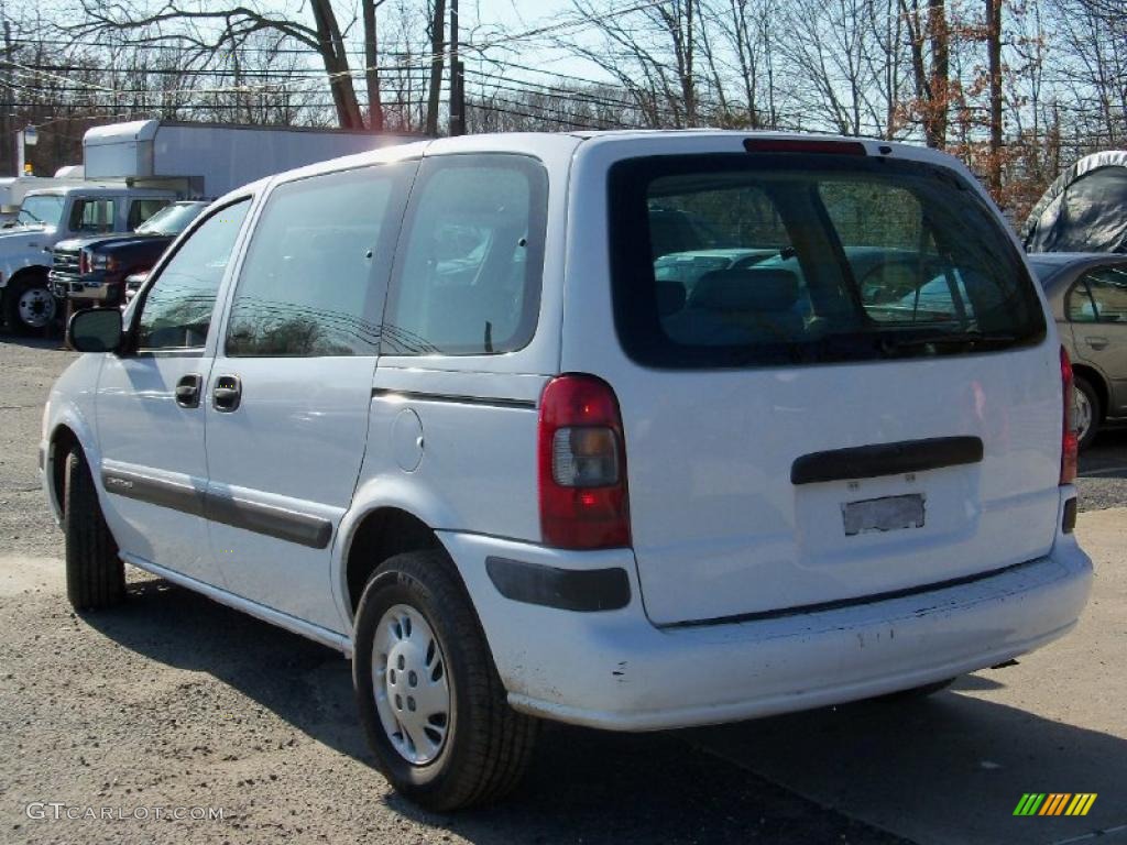 2001 Venture LS - Bright White / Neutral photo #6