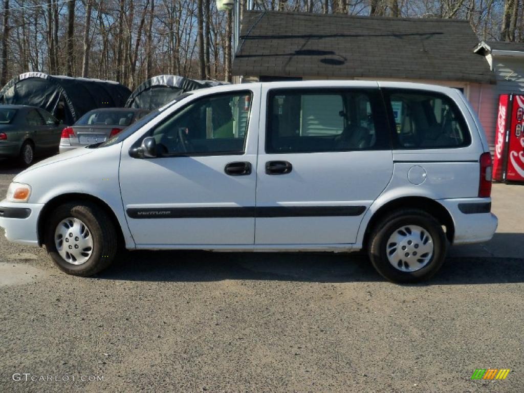 2001 Venture LS - Bright White / Neutral photo #7