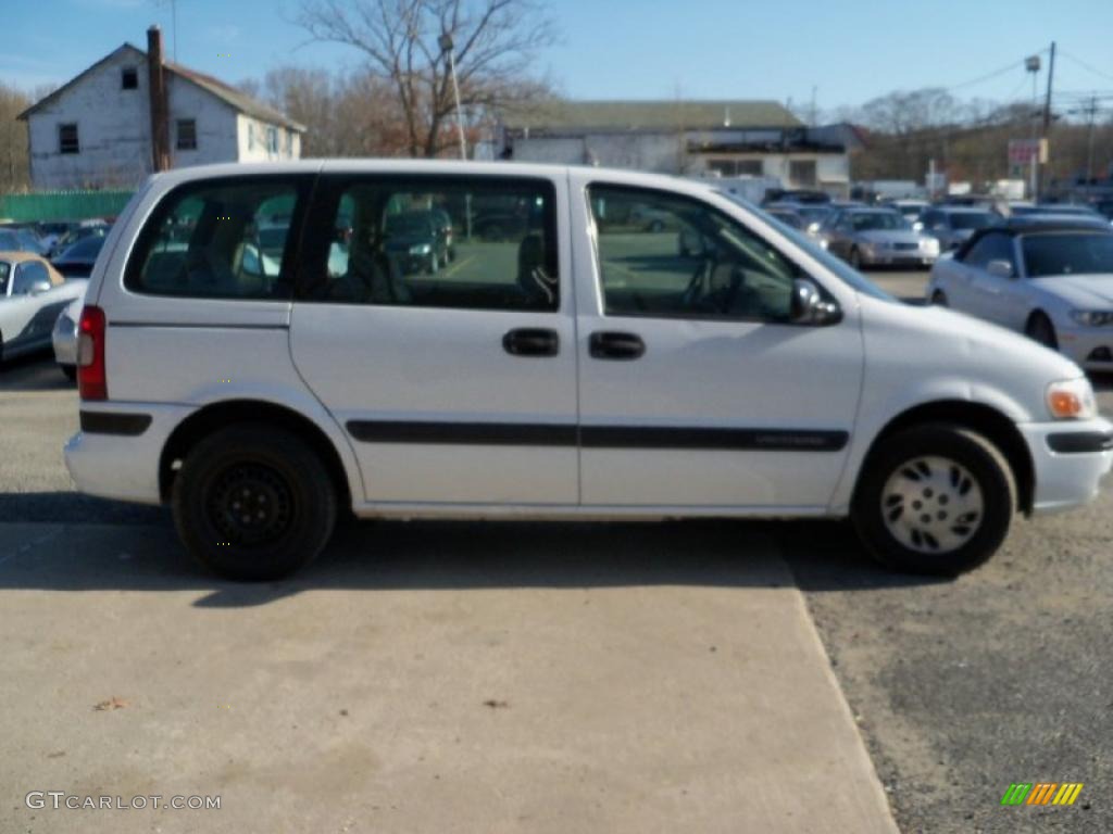 2001 Venture LS - Bright White / Neutral photo #8