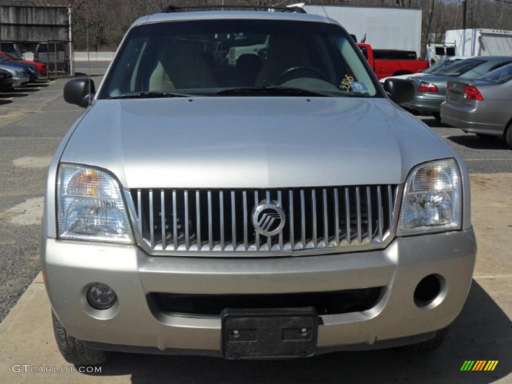 2002 Mountaineer AWD - Silver Frost Metallic / Dark Graphite photo #1