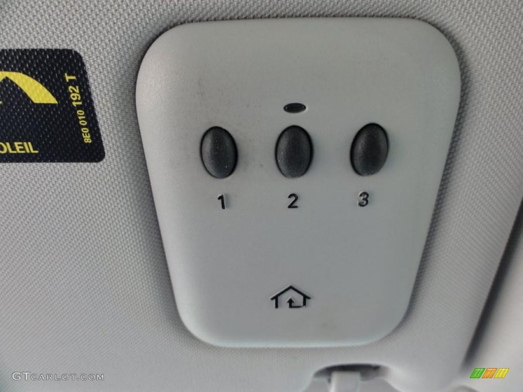 2005 Audi Allroad 2.7T quattro Controls Photo #48077256