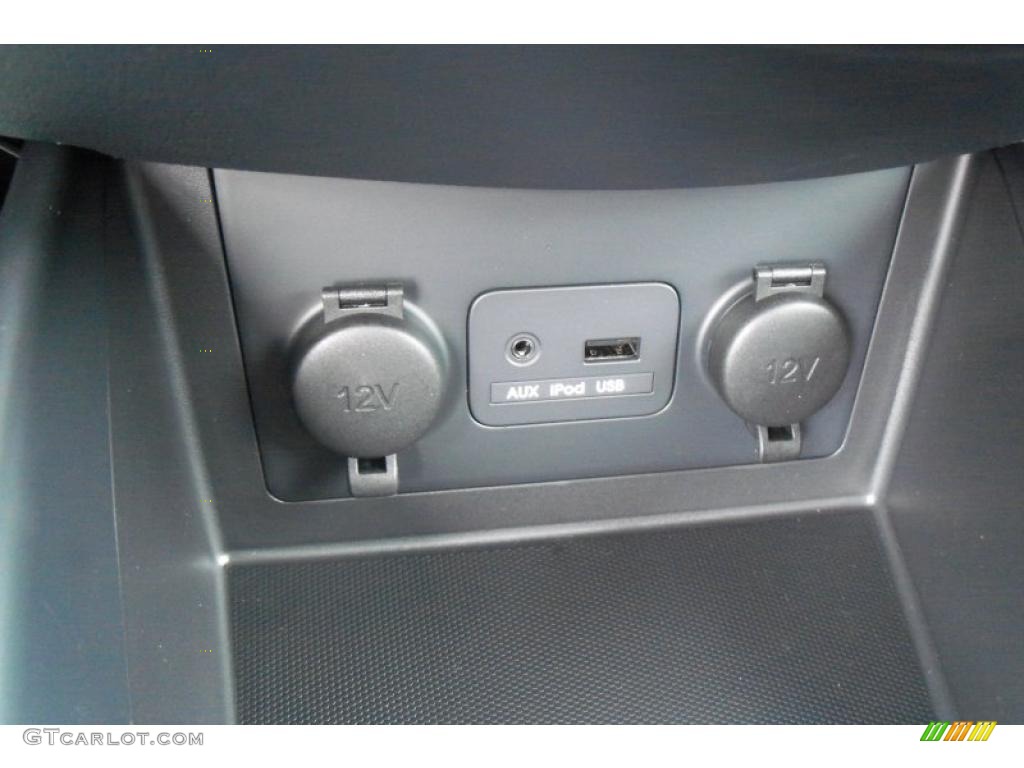 2011 Kia Forte EX 5 Door Controls Photo #48078624