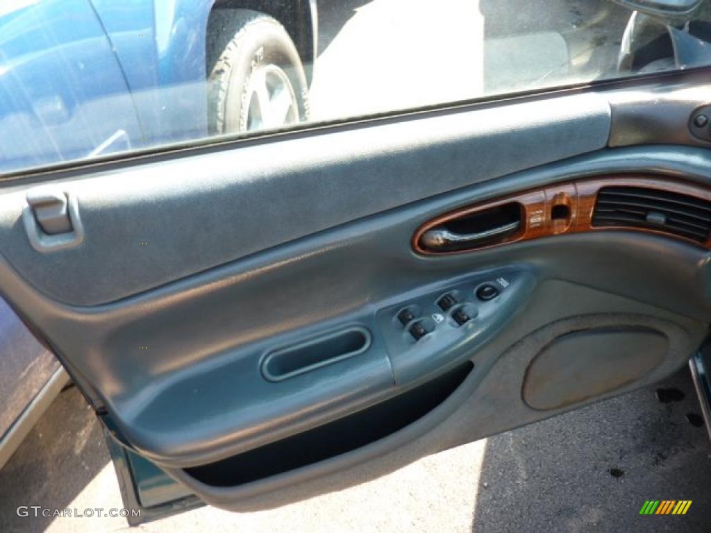 1995 Chrysler Concorde Sedan Teal Door Panel Photo #48081063