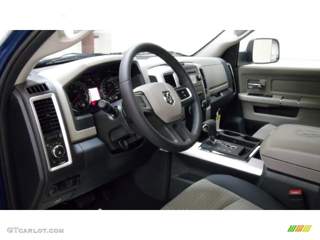 2011 Ram 1500 SLT Quad Cab 4x4 - Deep Water Blue Pearl / Dark Slate Gray/Medium Graystone photo #10