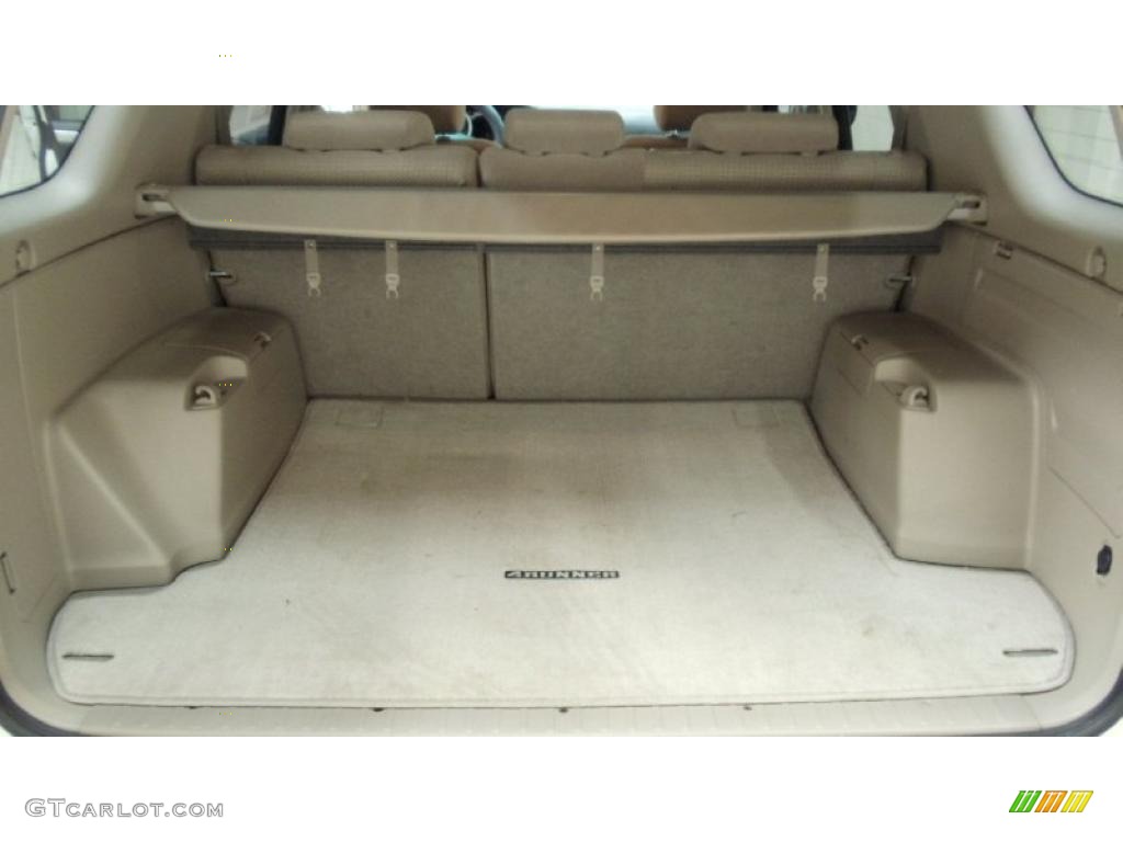 2004 4Runner Sport Edition 4x4 - Natural White / Taupe photo #9