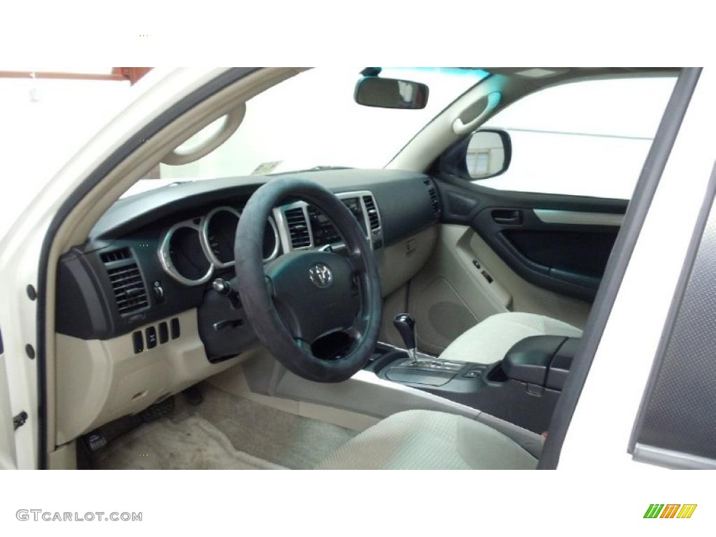 2004 4Runner Sport Edition 4x4 - Natural White / Taupe photo #10