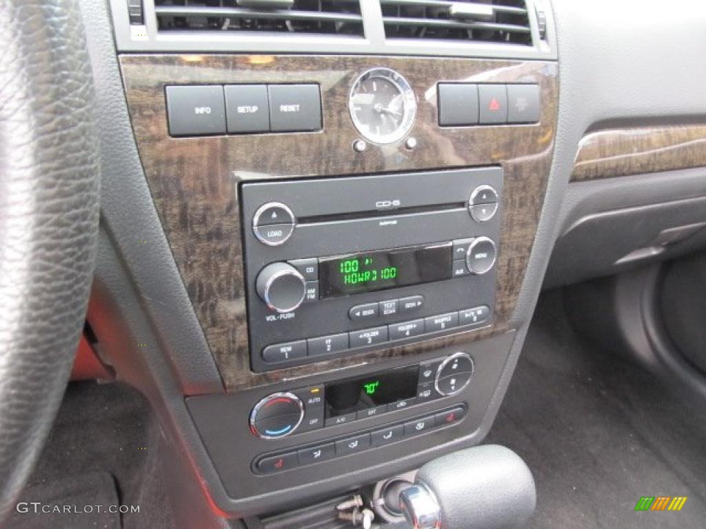 2009 Mercury Milan I4 Premier Controls Photo #48082629