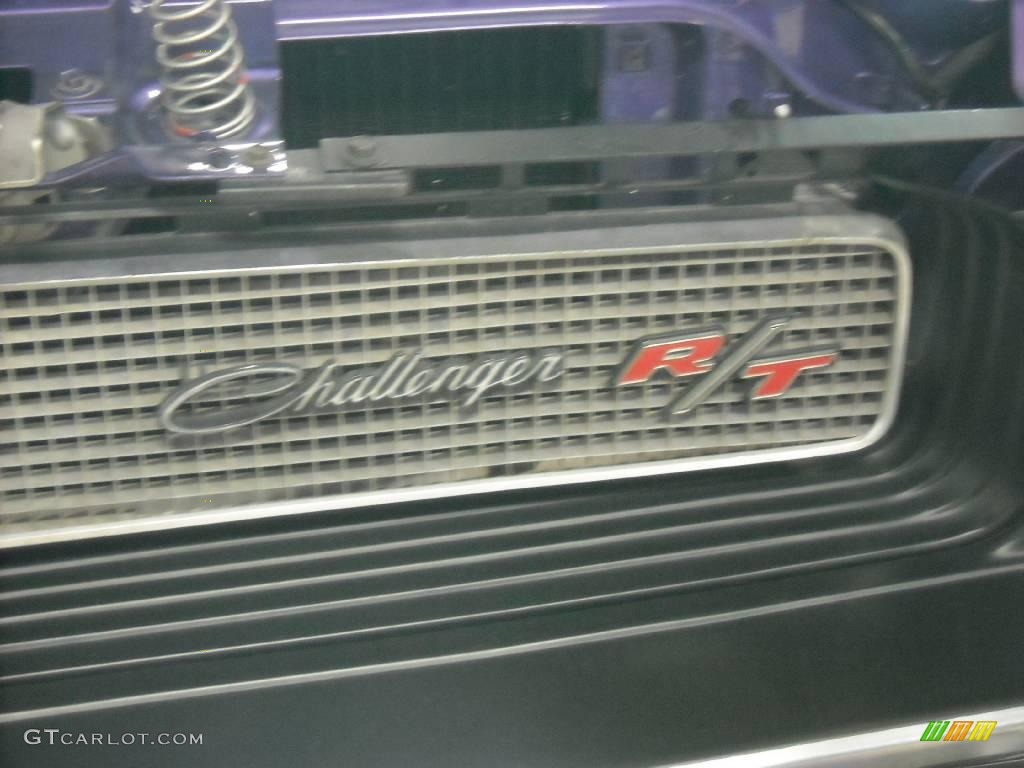 1970 Dodge Challenger R/T Coupe Marks and Logos Photo #48083574