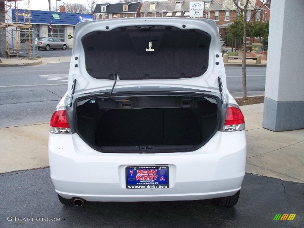 2008 Focus SE Sedan - Oxford White / Charcoal Black photo #17