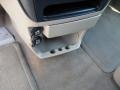 2001 Stone White Chrysler Voyager   photo #12