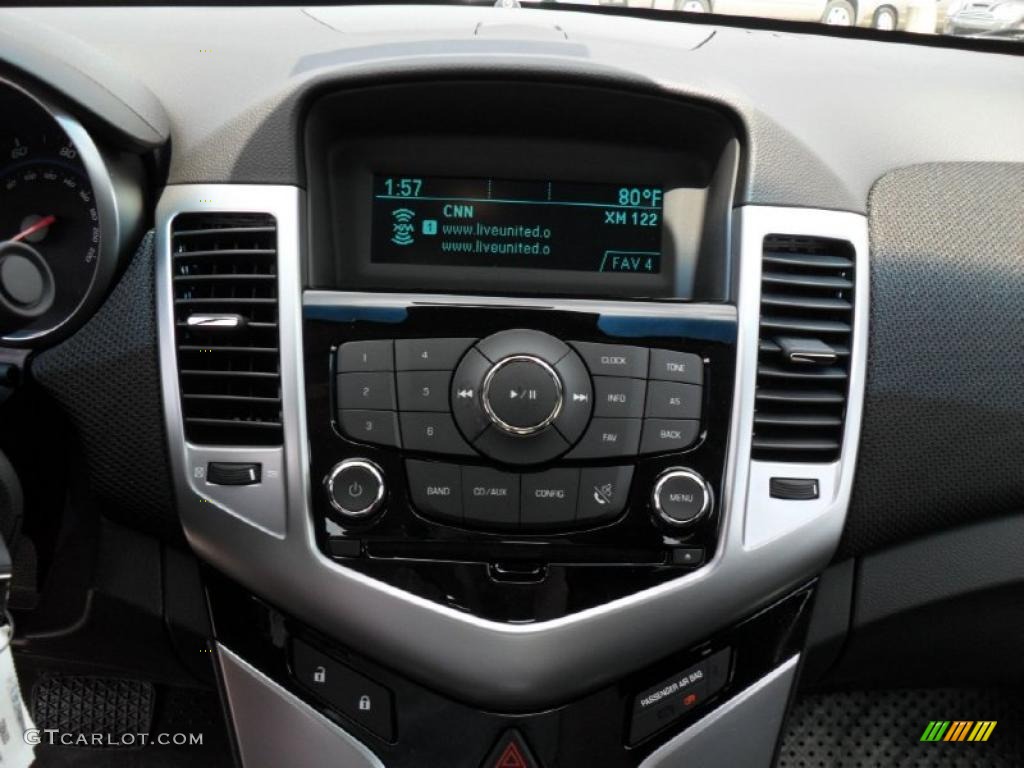 2011 Chevrolet Cruze ECO Controls Photo #48084939