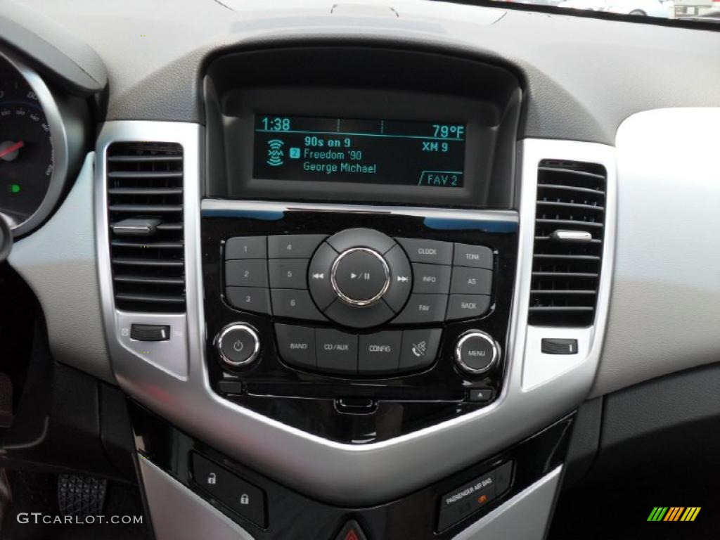 2011 Chevrolet Cruze ECO Controls Photo #48085704