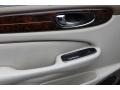 Quartz Metallic - XJ Vanden Plas Photo No. 17