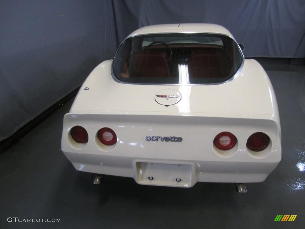 Frost Beige 1980 Chevrolet Corvette Coupe Exterior Photo #48088119