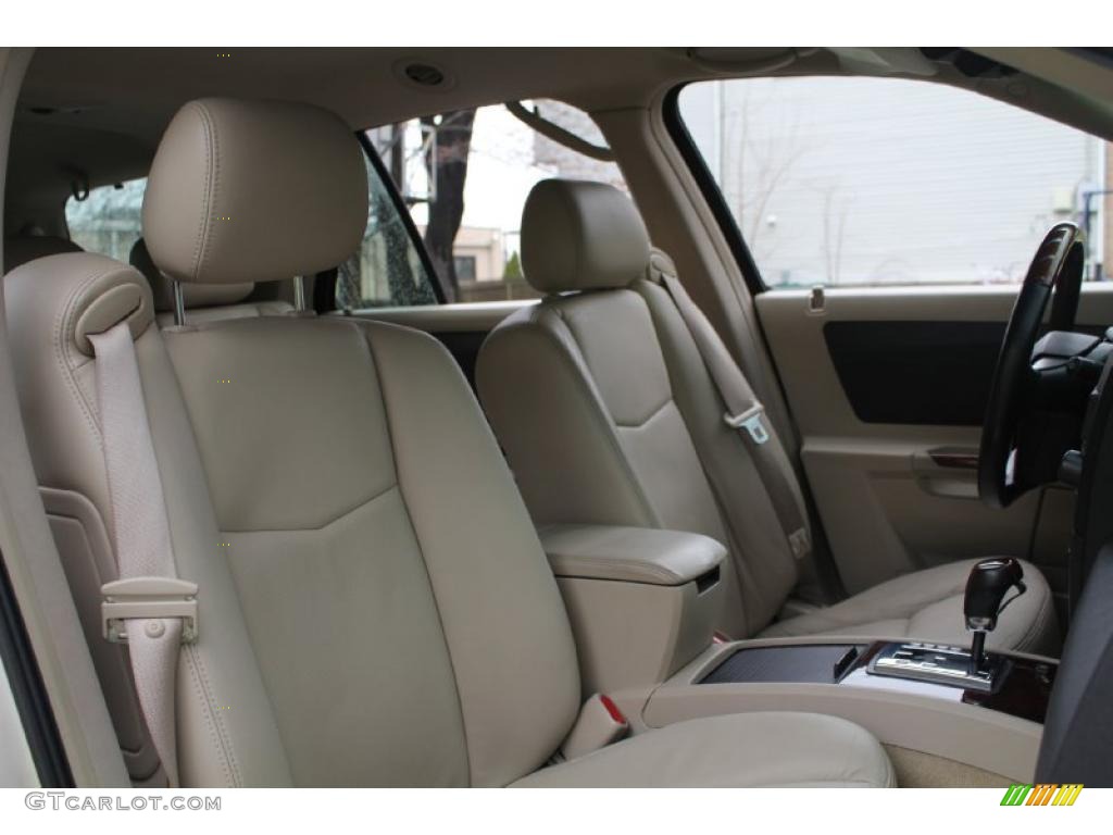 Light Neutral Interior 2004 Cadillac SRX V6 Photo #48088125