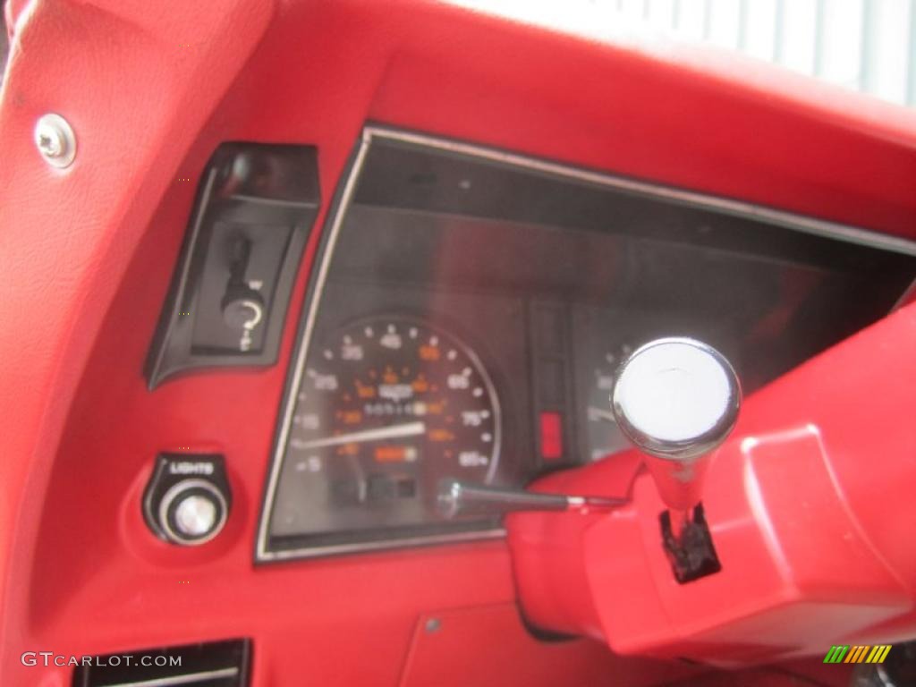 1980 Chevrolet Corvette Coupe Controls Photo #48088242