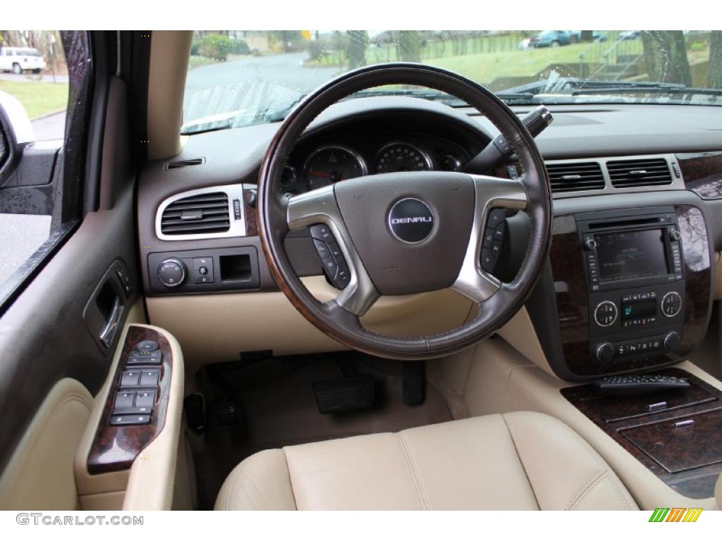2007 GMC Sierra 1500 Denali Crew Cab 4WD Cocoa/Light Cashmere Dashboard Photo #48088875