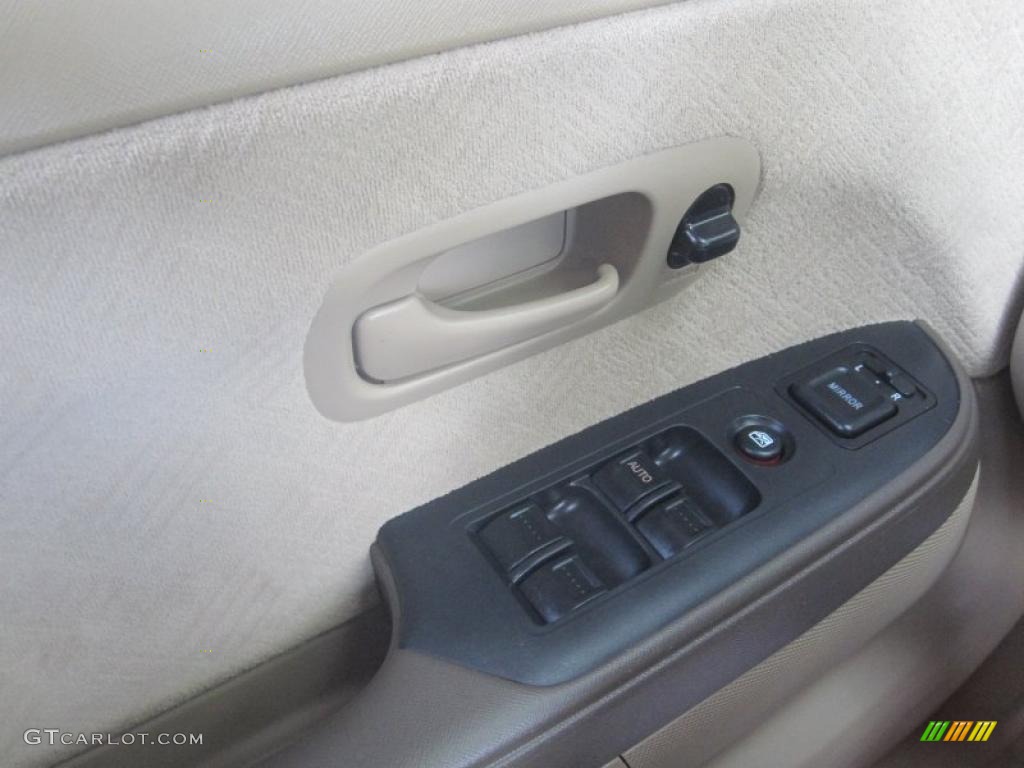 2006 Honda CR-V EX 4WD Controls Photo #48089055