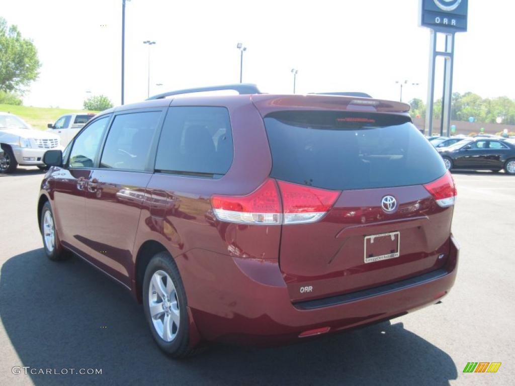 2011 Sienna LE - Salsa Red Pearl / Light Gray photo #3