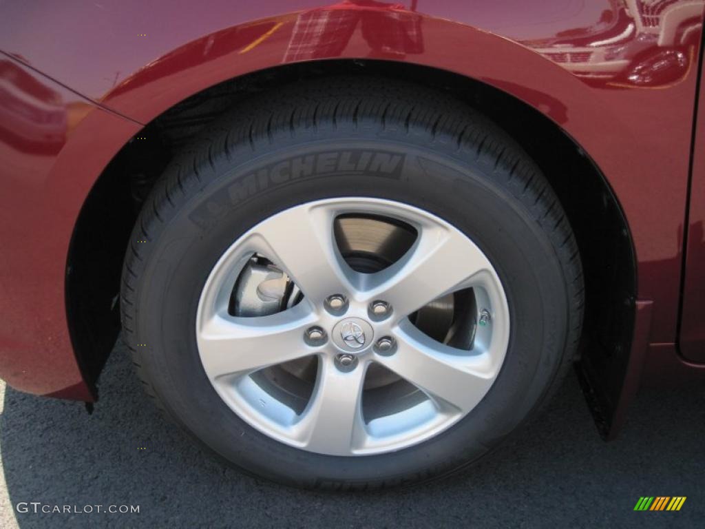 2011 Sienna LE - Salsa Red Pearl / Light Gray photo #9