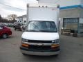 Summit White - Express 3500 Cutaway Moving Van Photo No. 2