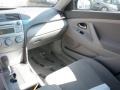 Black - Camry LE Photo No. 11