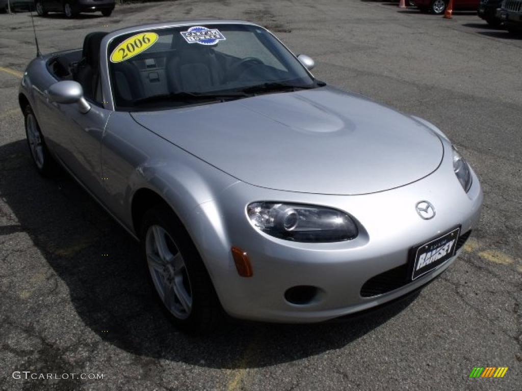 2006 MX-5 Miata Roadster - Sunlight Silver Metallic / Black photo #10