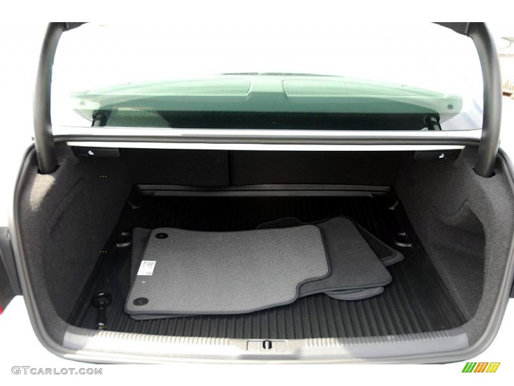 2010 Audi A5 2.0T quattro Coupe Trunk Photo #48097570