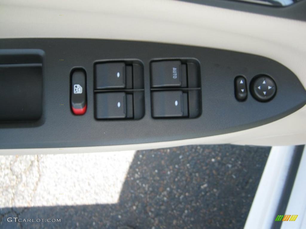 2011 Impala LT - Summit White / Neutral photo #17