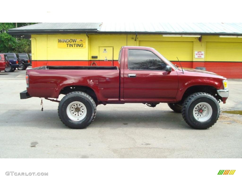 1992 Pickup Deluxe Regular Cab 4x4 - Garnet Red Pearl / Gray photo #2