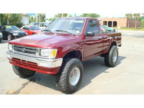 1992 Toyota Pickup Deluxe Regular Cab 4x4 Data, Info and Specs