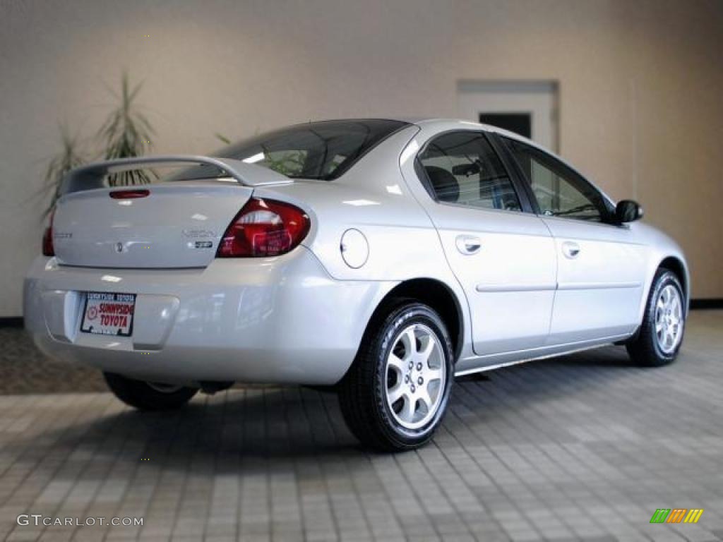 2005 Neon SXT - Bright Silver Metallic / Dark Slate Gray photo #6