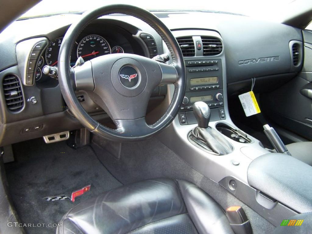 Ebony Black Interior 2006 Chevrolet Corvette Coupe Photo #48103623