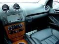Black - ML 350 4Matic Photo No. 55