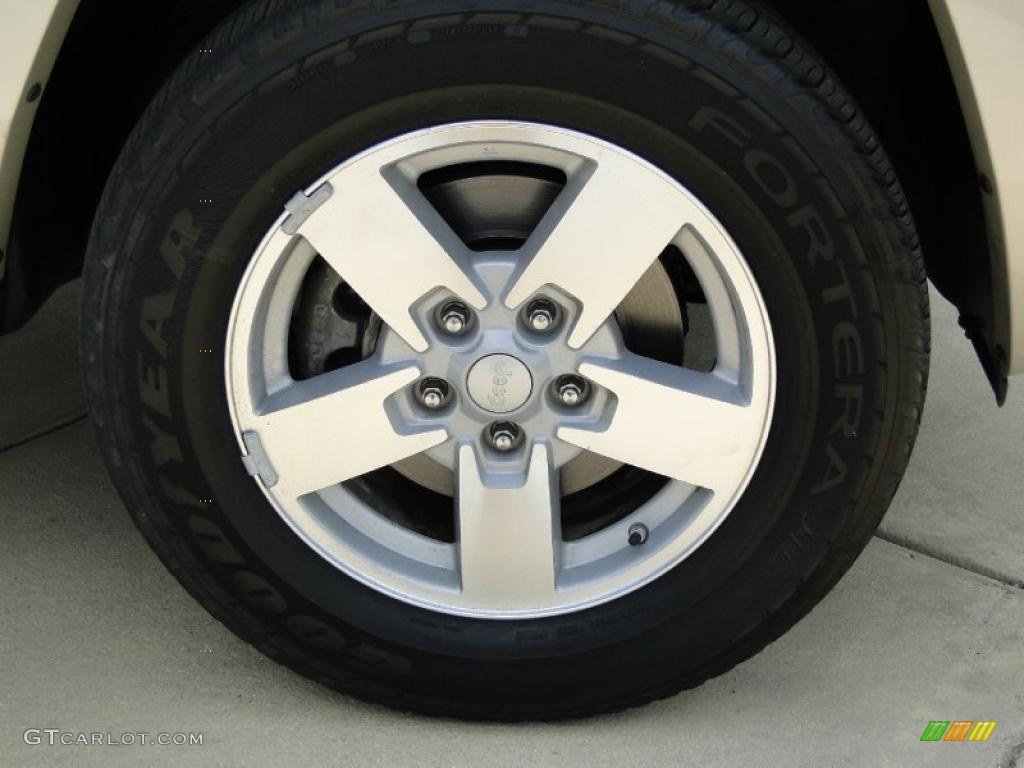 2008 Jeep Commander Limited Wheel Photos