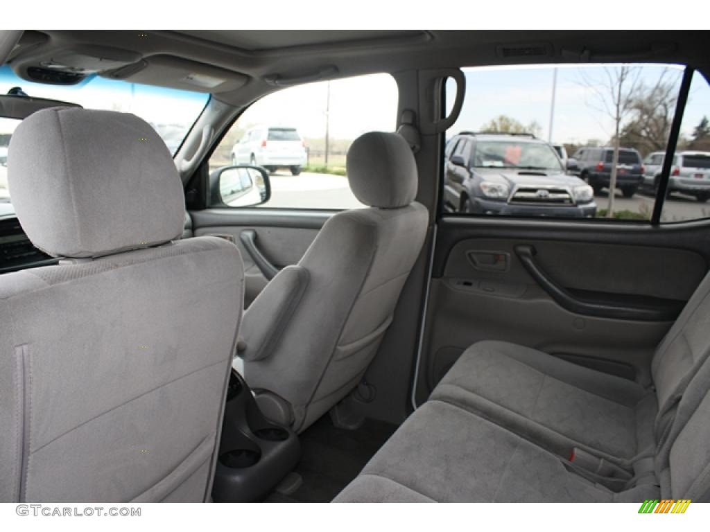 2005 Sequoia SR5 4WD - Natural White / Light Charcoal photo #10
