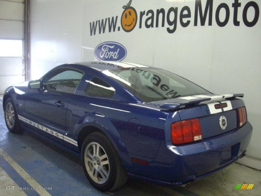 2006 Mustang GT Premium Coupe - Vista Blue Metallic / Dark Charcoal photo #6