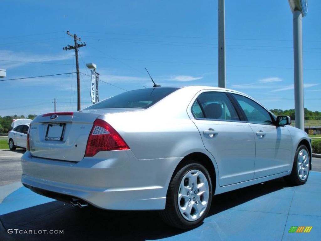 2011 Fusion SE - Ingot Silver Metallic / Medium Light Stone photo #3