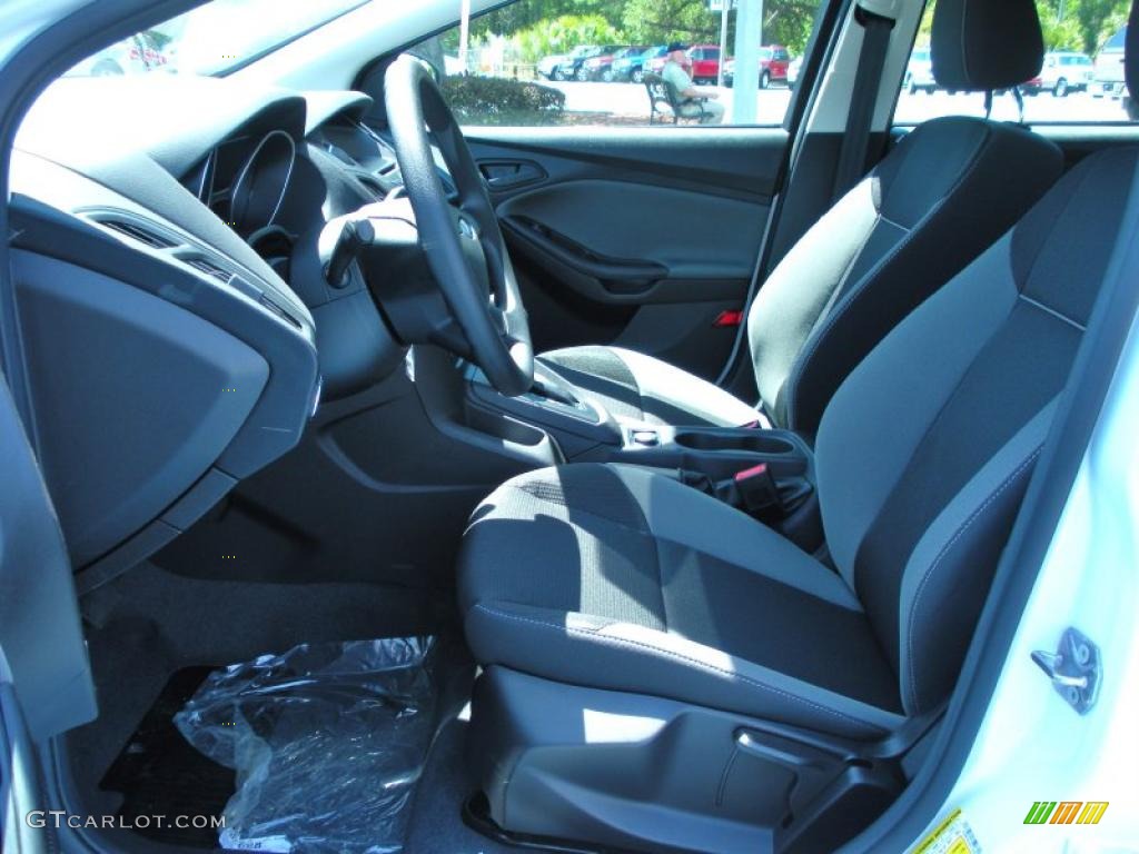 2012 Focus S Sedan - Oxford White / Charcoal Black photo #5