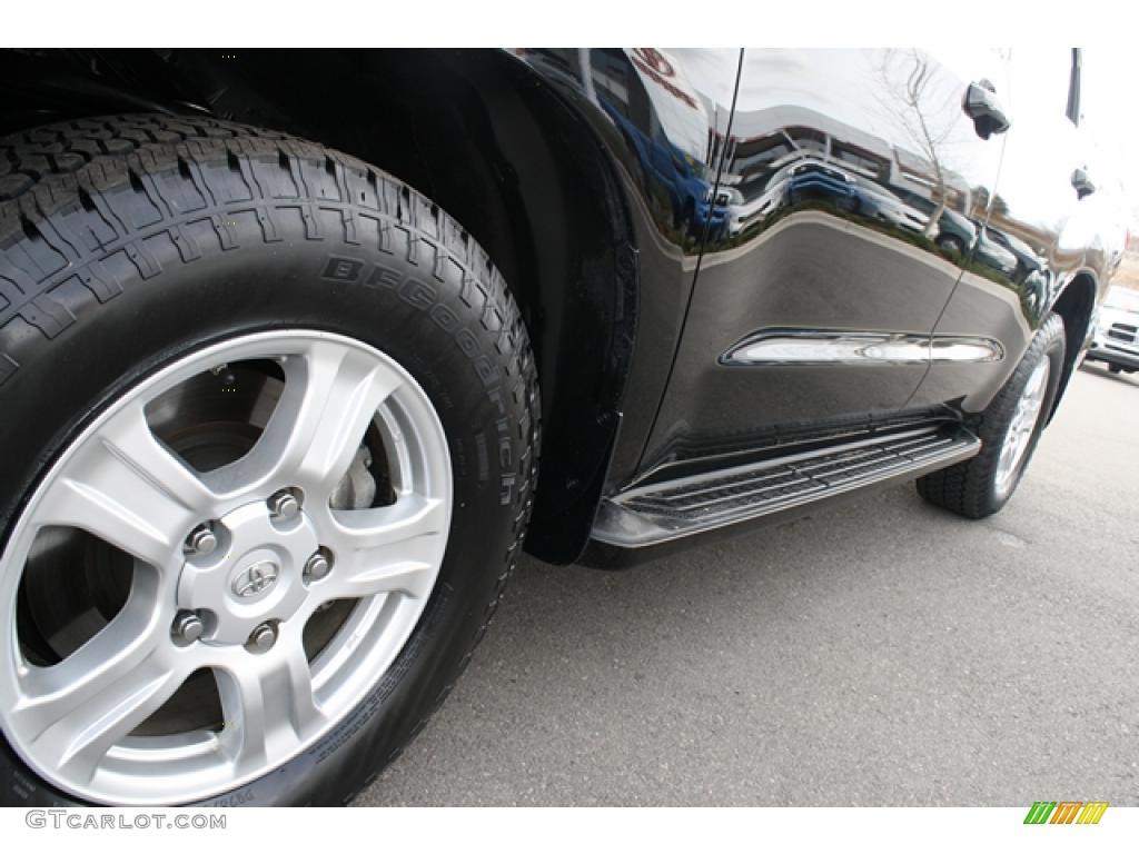 2008 Toyota Sequoia SR5 4WD Wheel Photos