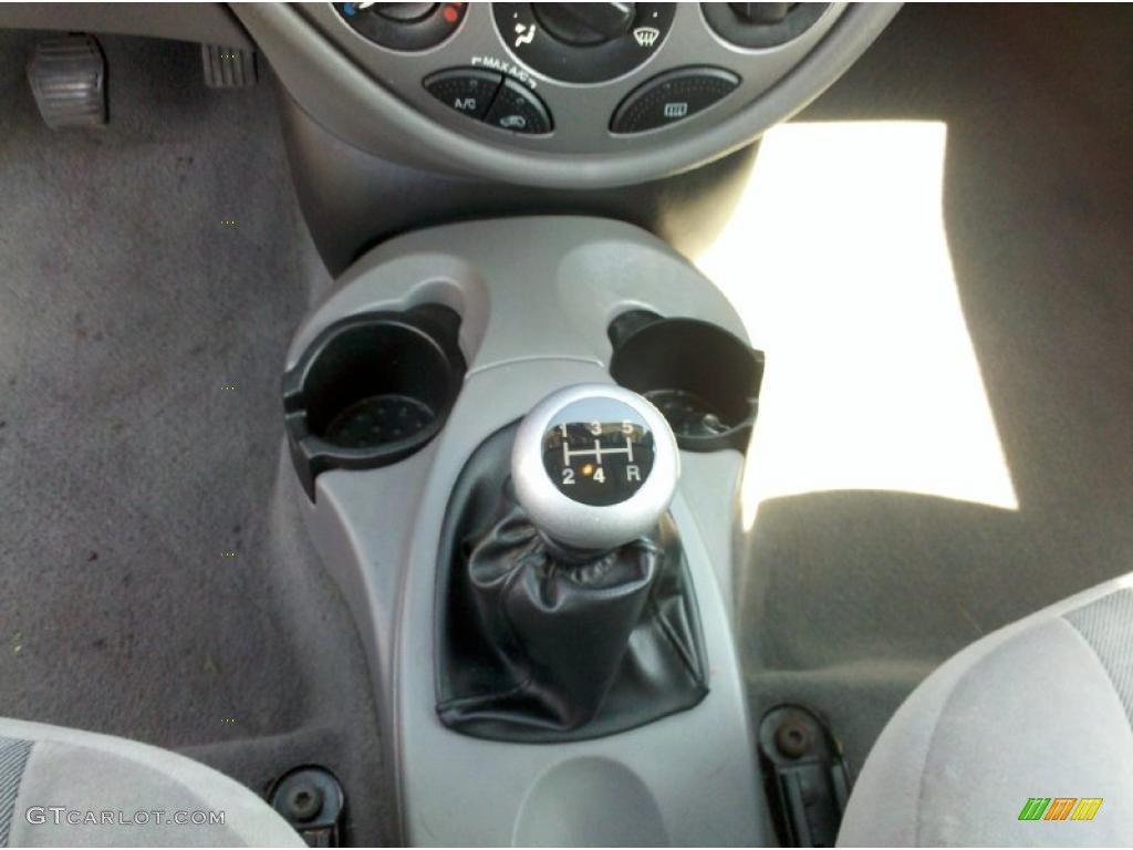 2002 Ford Focus ZX3 Coupe 5 Speed Manual Transmission Photo #48121885