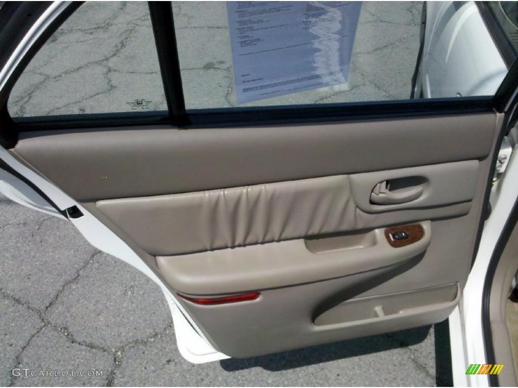 2005 Century Sedan - White Opal / Taupe photo #9