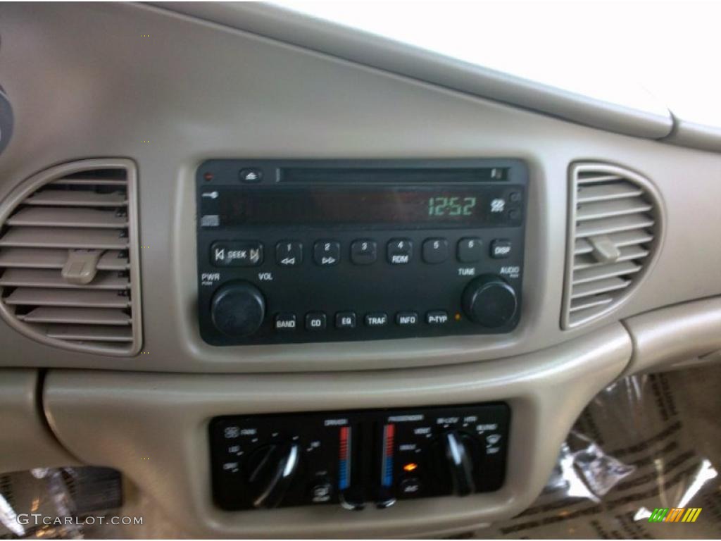 2005 Century Sedan - White Opal / Taupe photo #21