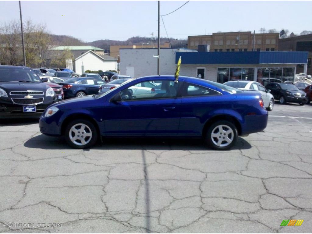 2007 Cobalt LS Coupe - Laser Blue Metallic / Gray photo #5