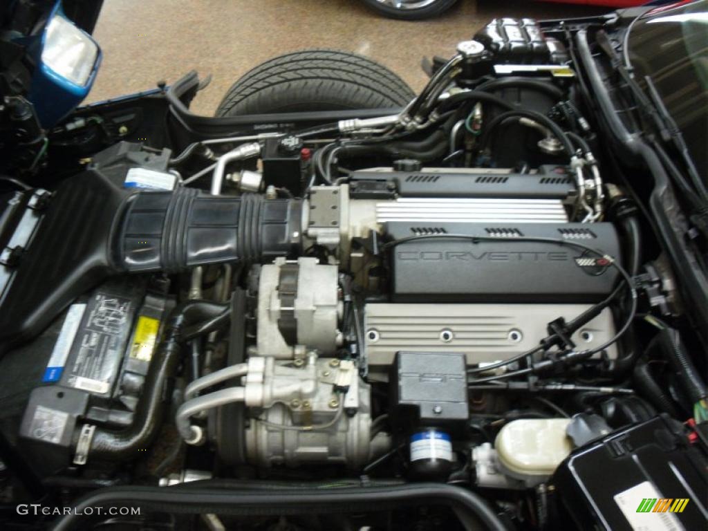 1992 Chevrolet Corvette Coupe 5.7 Liter OHV 16-Valve LT1 V8 Engine Photo #48125653