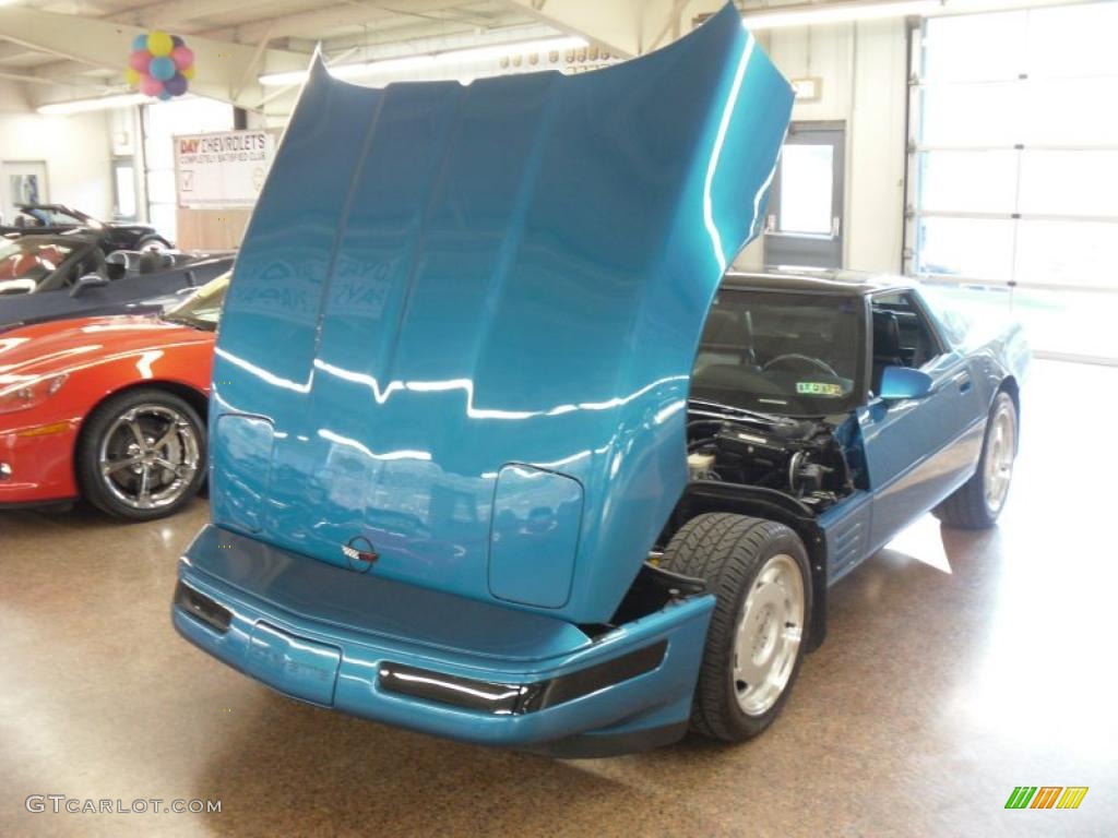 1992 Corvette Coupe - Medium Quasar Blue Metallic / Black photo #14