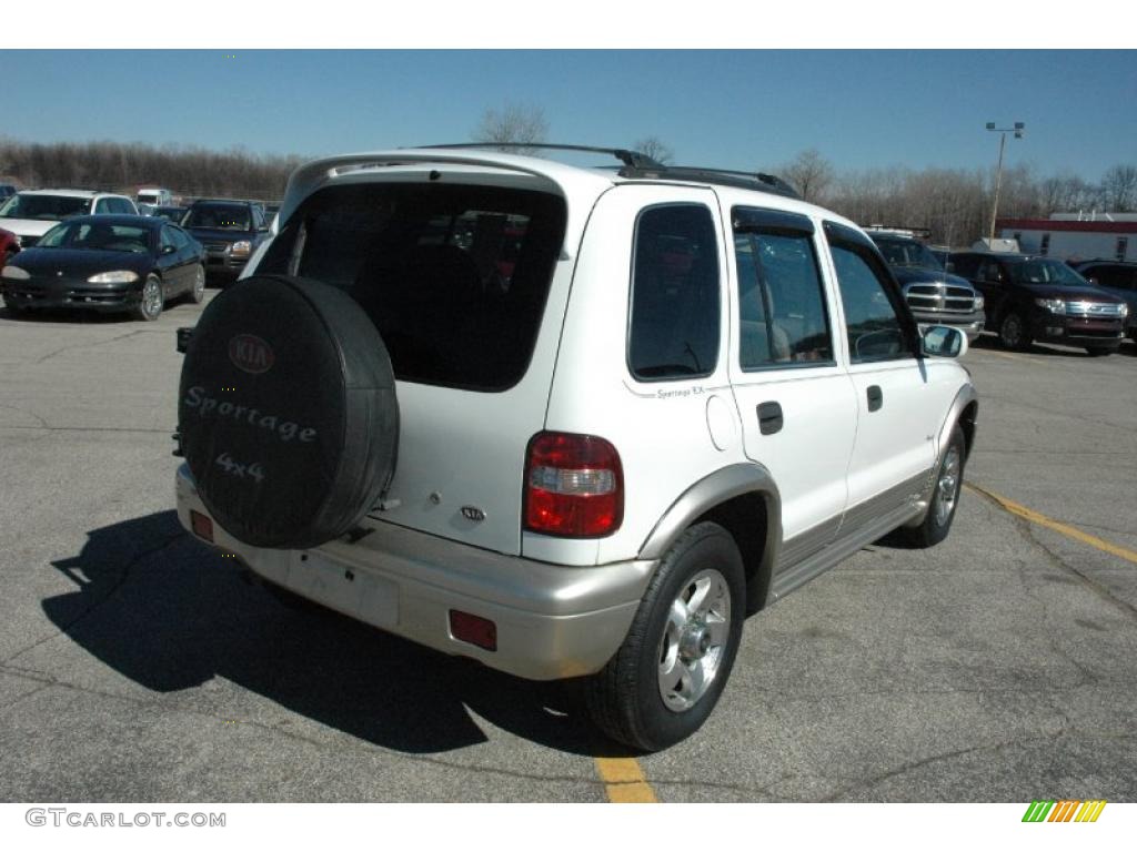 1999 Sportage 4WD - White / Brown photo #6