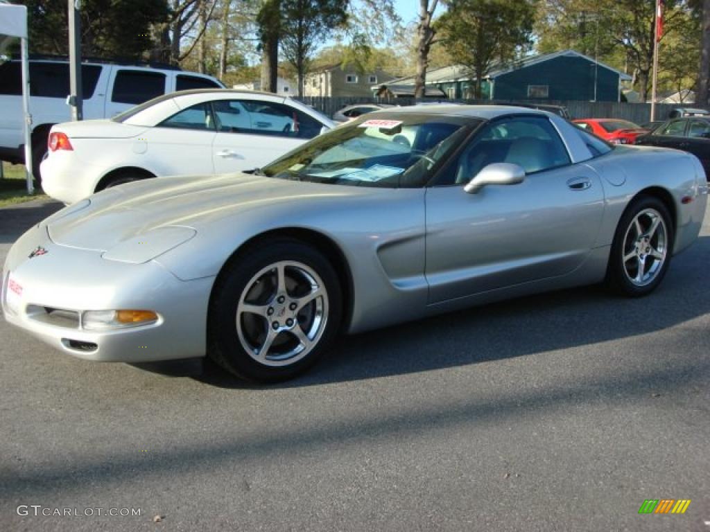 2004 Corvette Coupe - Machine Silver Metallic / Light Gray photo #2