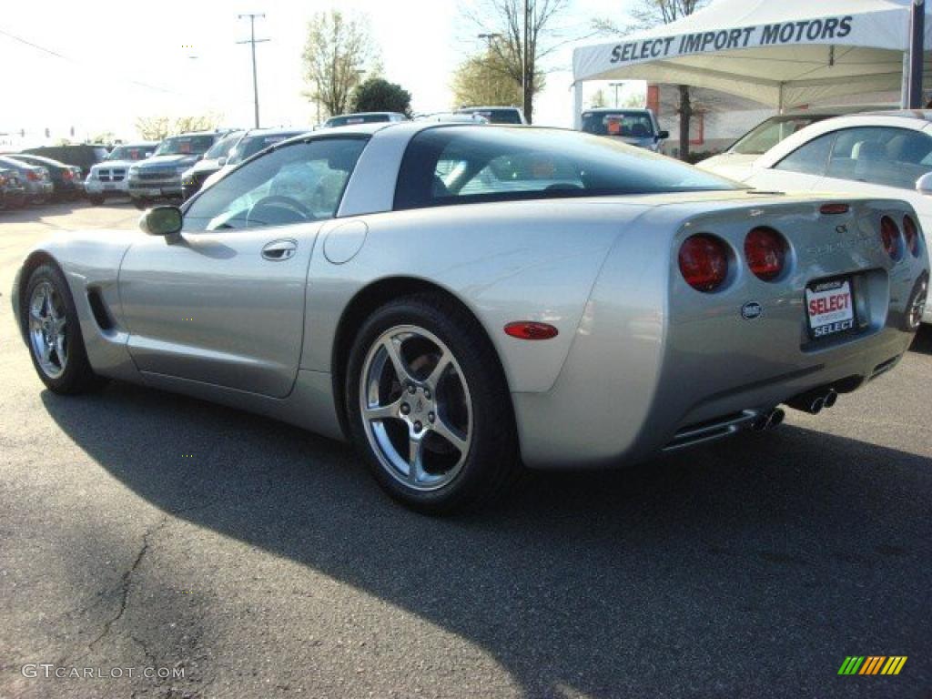2004 Corvette Coupe - Machine Silver Metallic / Light Gray photo #4