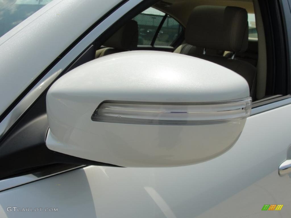 2011 Genesis 3.8 Sedan - White Satin Pearl / Cashmere photo #12